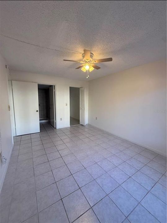 For Rent: $1,500 (2 beds, 2 baths, 979 Square Feet)