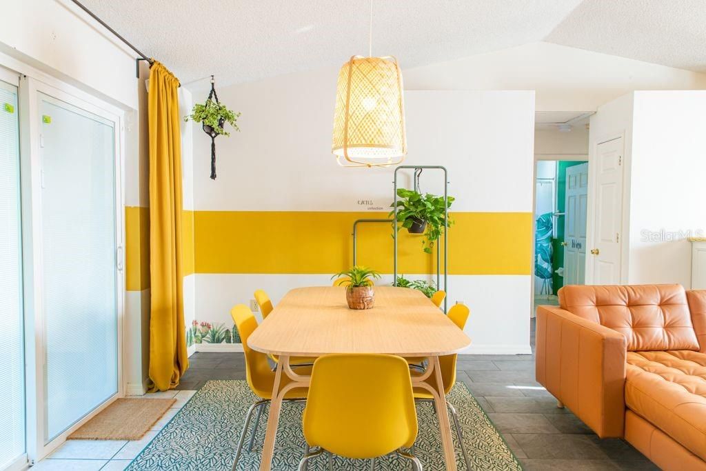 В аренду: $1,800 (3 спален, 2 ванн, 1209 Квадратных фут)