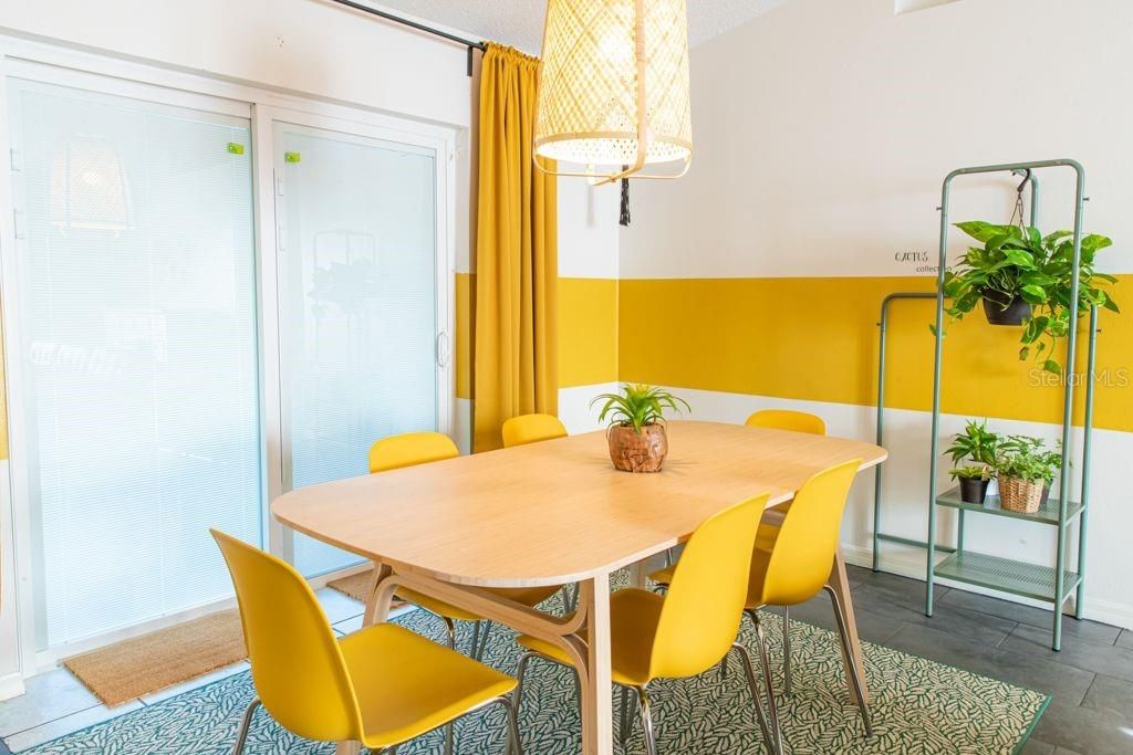 В аренду: $1,800 (3 спален, 2 ванн, 1209 Квадратных фут)