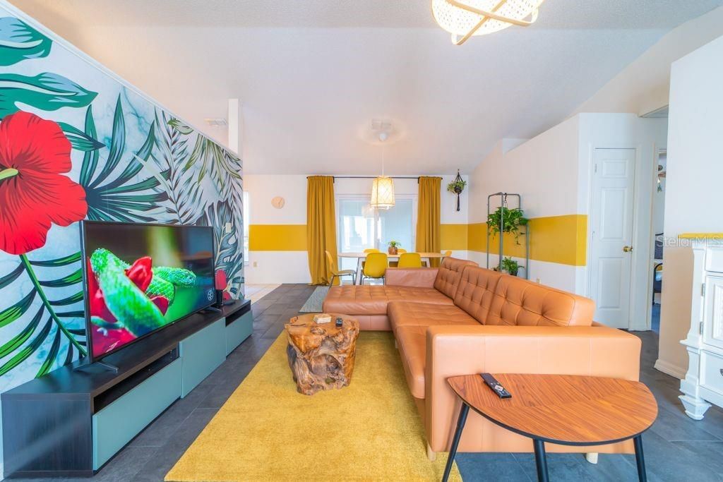 В аренду: $1,800 (3 спален, 2 ванн, 1209 Квадратных фут)