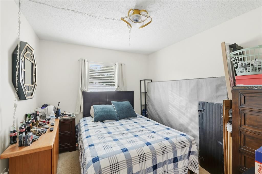 En Venta: $319,000 (3 camas, 2 baños, 1271 Pies cuadrados)