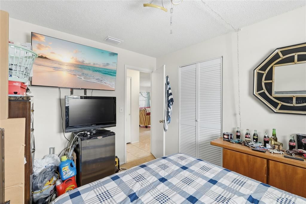 En Venta: $319,000 (3 camas, 2 baños, 1271 Pies cuadrados)