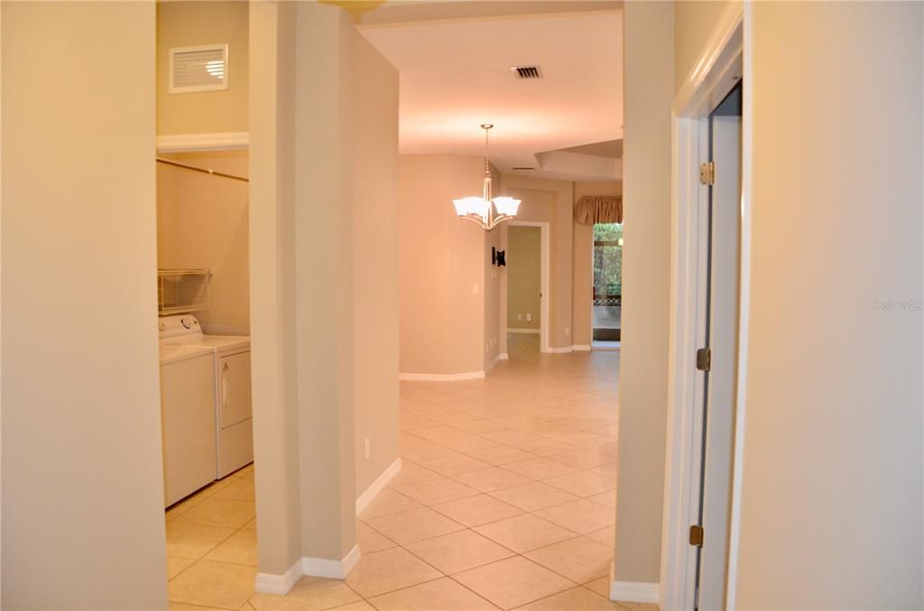 For Sale: $370,000 (2 beds, 2 baths, 1495 Square Feet)