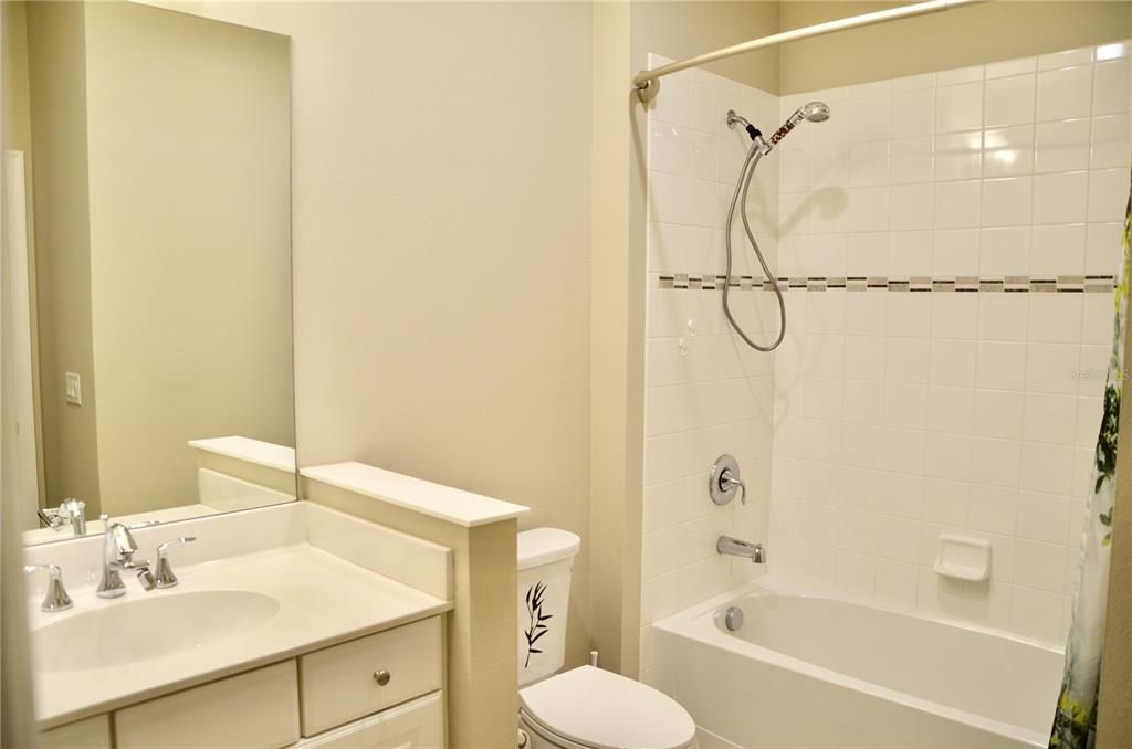 For Sale: $370,000 (2 beds, 2 baths, 1495 Square Feet)