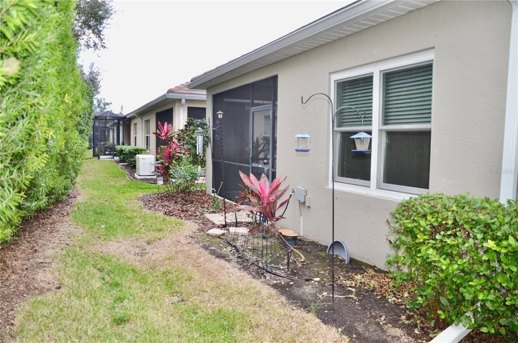 For Sale: $370,000 (2 beds, 2 baths, 1495 Square Feet)