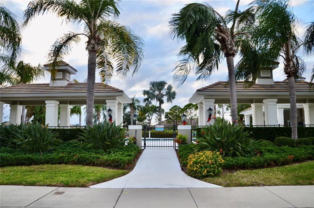 For Sale: $370,000 (2 beds, 2 baths, 1495 Square Feet)