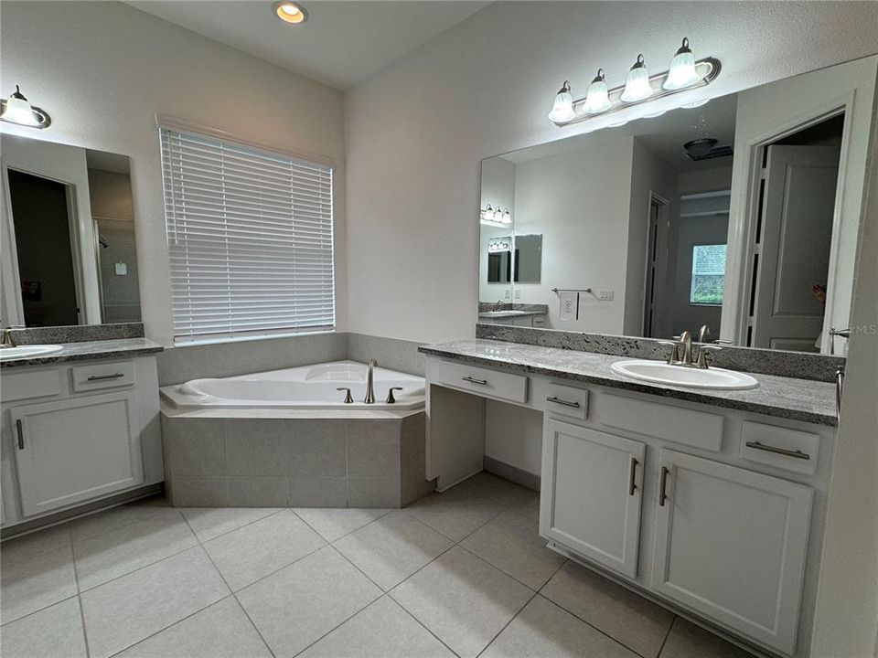 For Rent: $3,195 (4 beds, 3 baths, 2072 Square Feet)