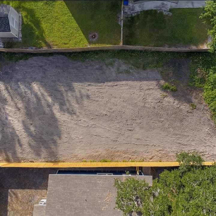 待售: $199,000 (0.16 acres)