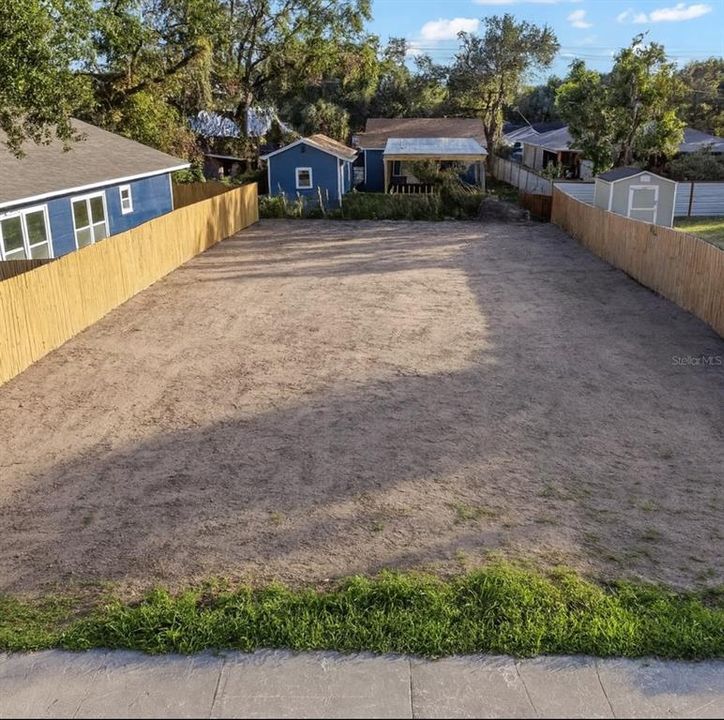 待售: $199,000 (0.16 acres)