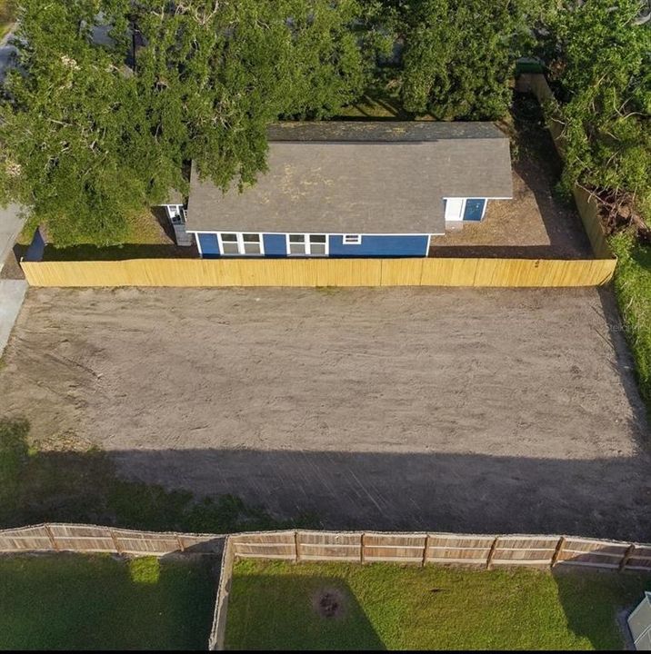 待售: $199,000 (0.16 acres)