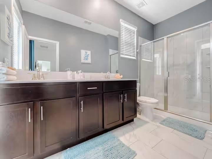 На продажу: $739,000 (5 спален, 5 ванн, 2996 Квадратных фут)