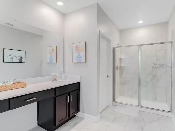 На продажу: $739,000 (5 спален, 5 ванн, 2996 Квадратных фут)