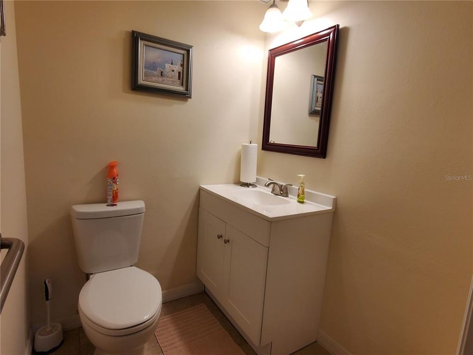 待售: $7,800 (0 贝兹, 0 浴室, 1037 平方英尺)