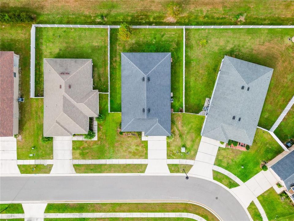 For Rent: $2,400 (4 beds, 2 baths, 1711 Square Feet)