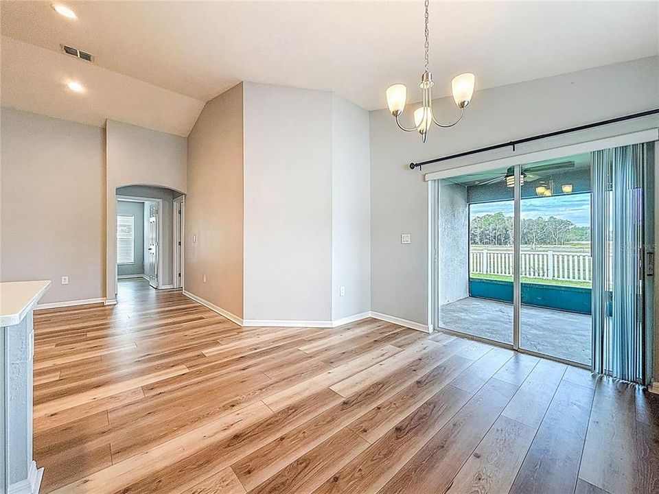 For Rent: $2,400 (4 beds, 2 baths, 1711 Square Feet)