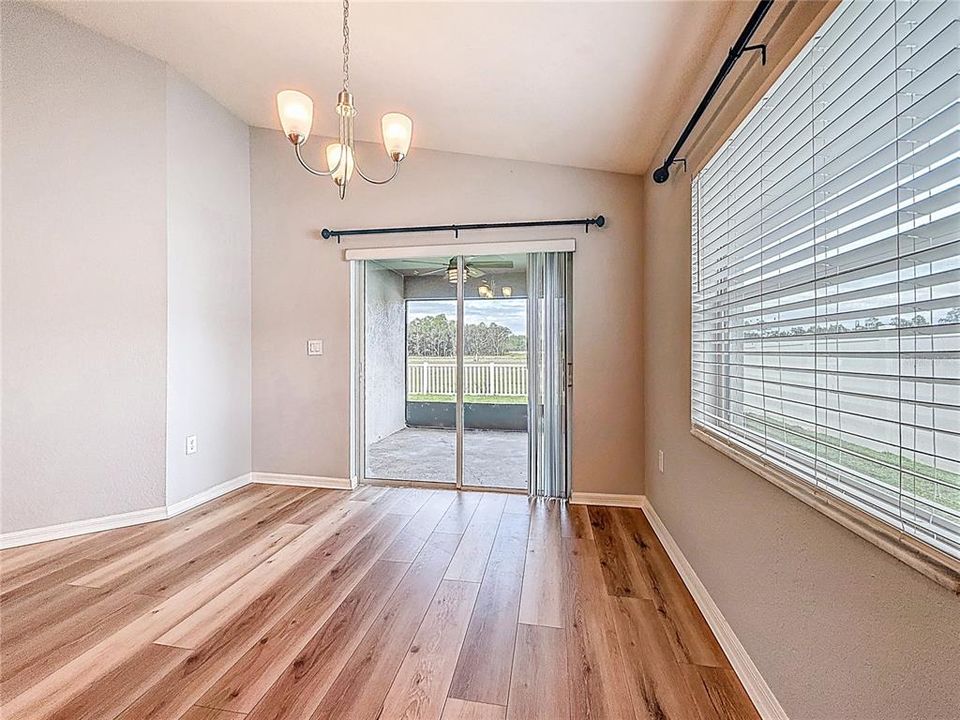 For Rent: $2,400 (4 beds, 2 baths, 1711 Square Feet)