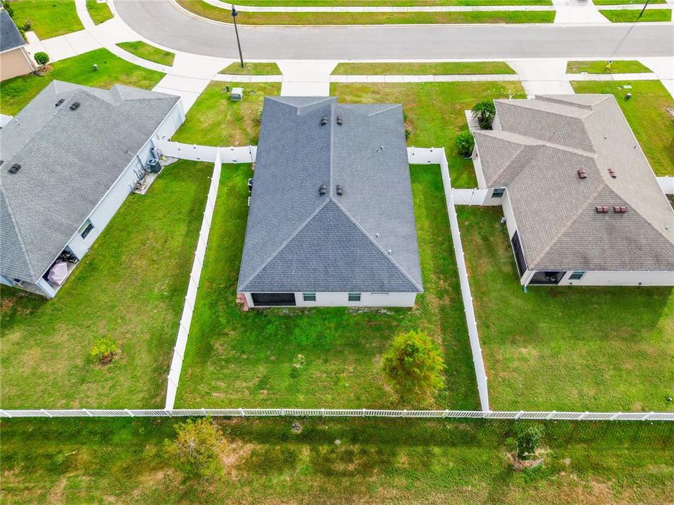 For Rent: $2,400 (4 beds, 2 baths, 1711 Square Feet)