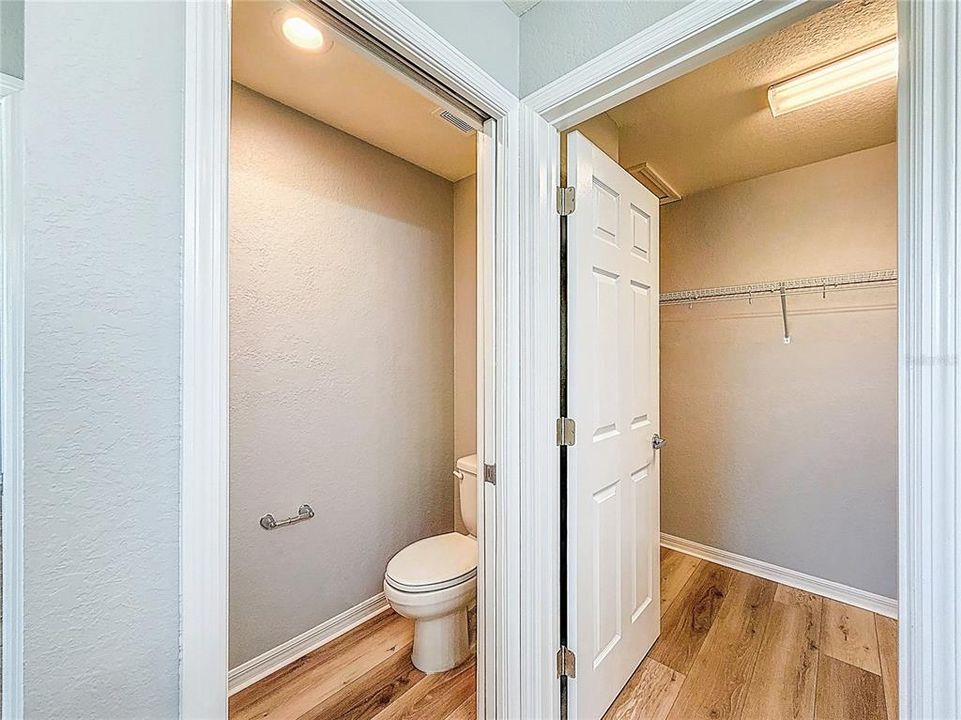 For Rent: $2,400 (4 beds, 2 baths, 1711 Square Feet)