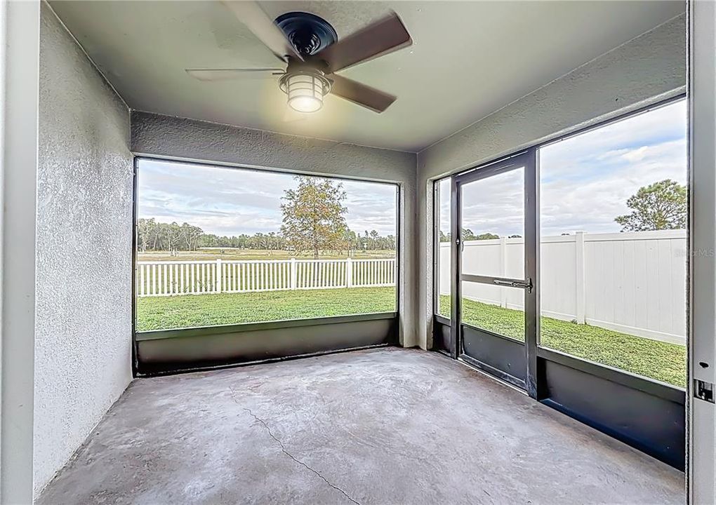 For Rent: $2,400 (4 beds, 2 baths, 1711 Square Feet)