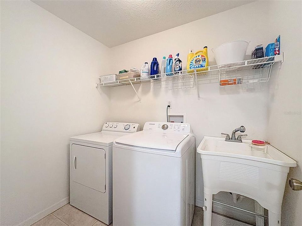 For Sale: $499,900 (4 beds, 3 baths, 2668 Square Feet)