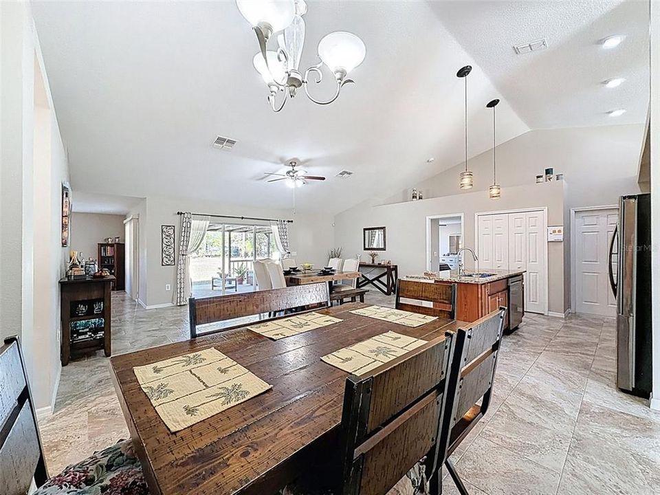 For Sale: $499,900 (4 beds, 3 baths, 2668 Square Feet)