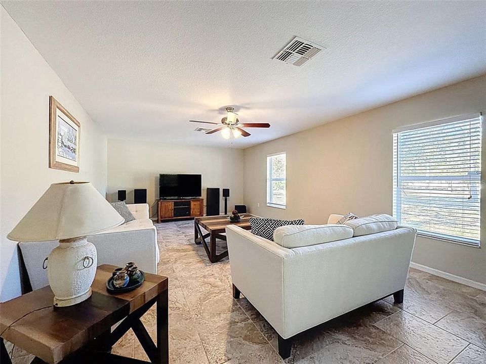 For Sale: $499,900 (4 beds, 3 baths, 2668 Square Feet)