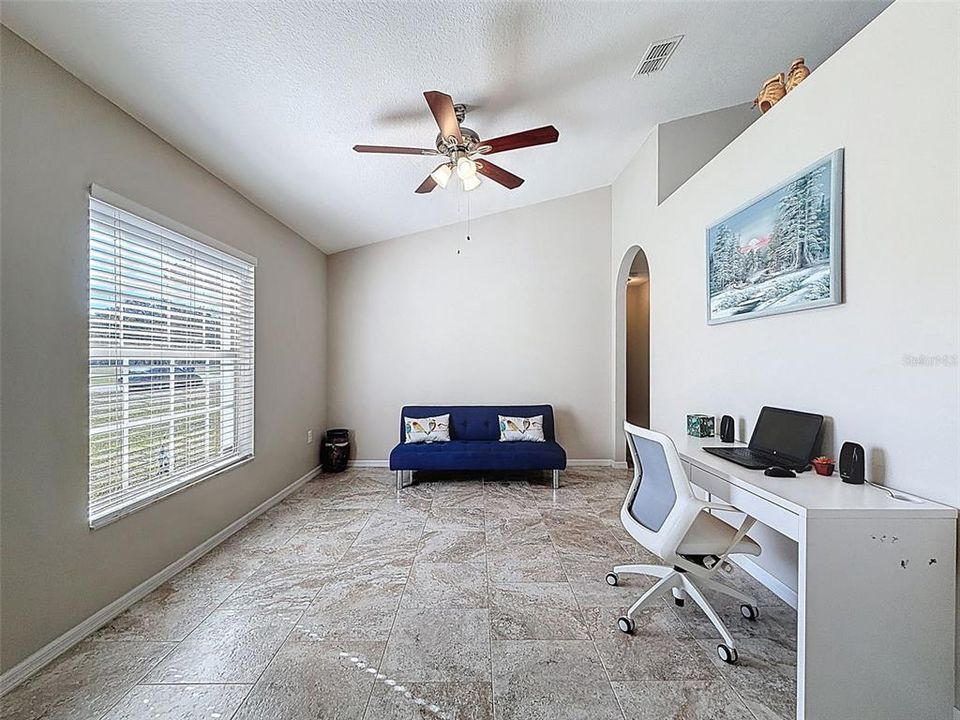 For Sale: $499,900 (4 beds, 3 baths, 2668 Square Feet)