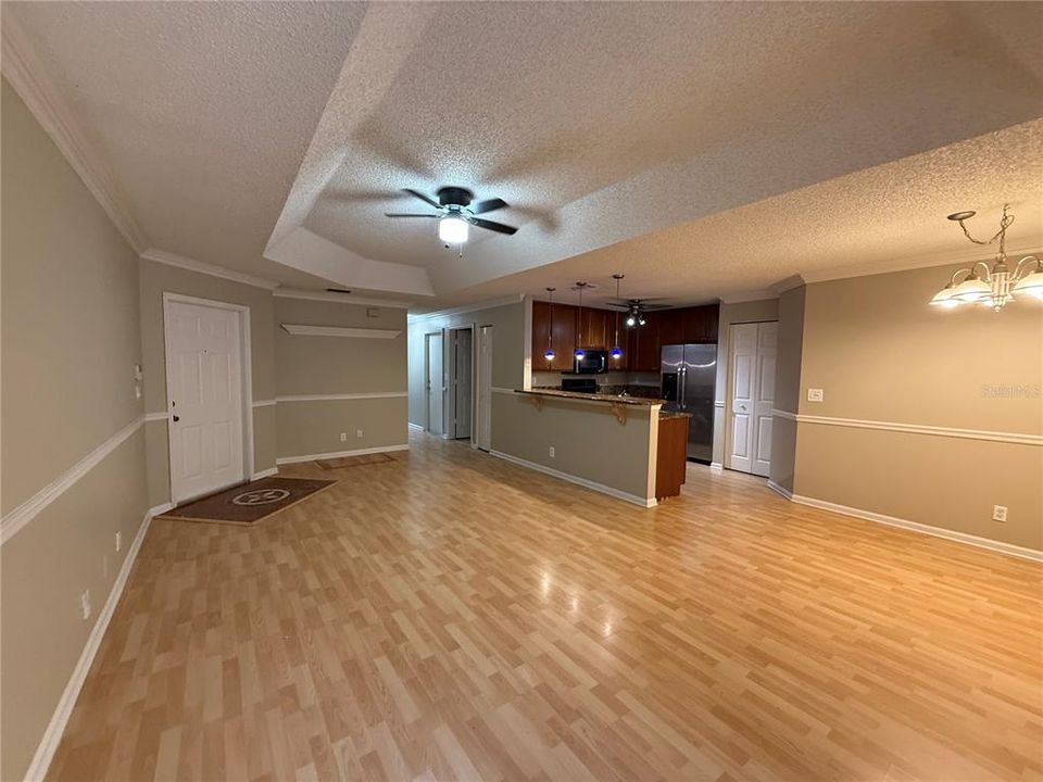 For Sale: $389,900 (3 beds, 2 baths, 1253 Square Feet)