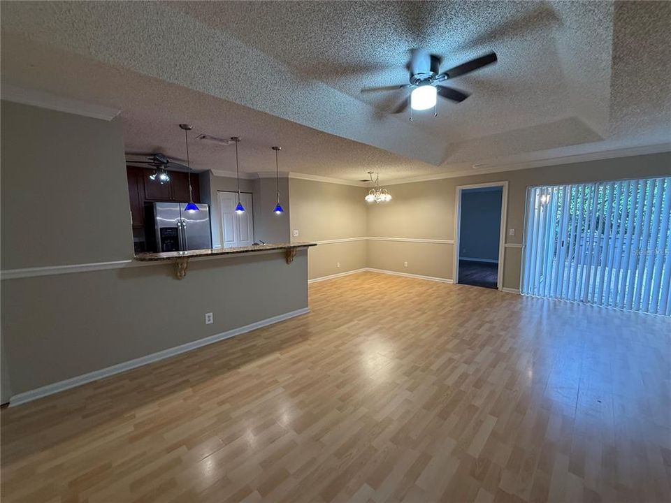 For Sale: $389,900 (3 beds, 2 baths, 1253 Square Feet)