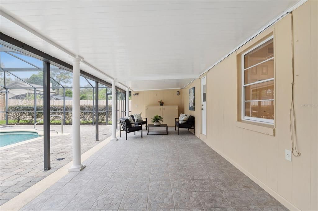 For Sale: $425,000 (4 beds, 2 baths, 1538 Square Feet)