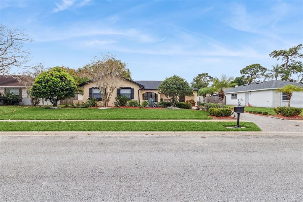 For Sale: $425,000 (4 beds, 2 baths, 1538 Square Feet)