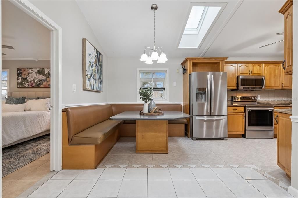 For Sale: $425,000 (4 beds, 2 baths, 1538 Square Feet)