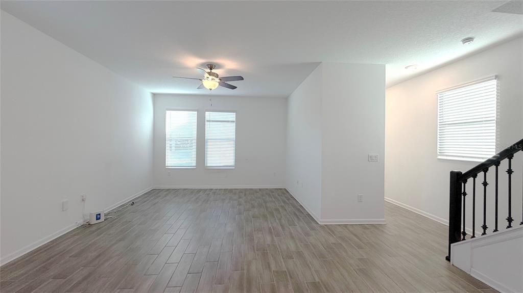 For Rent: $3,200 (4 beds, 3 baths, 2502 Square Feet)