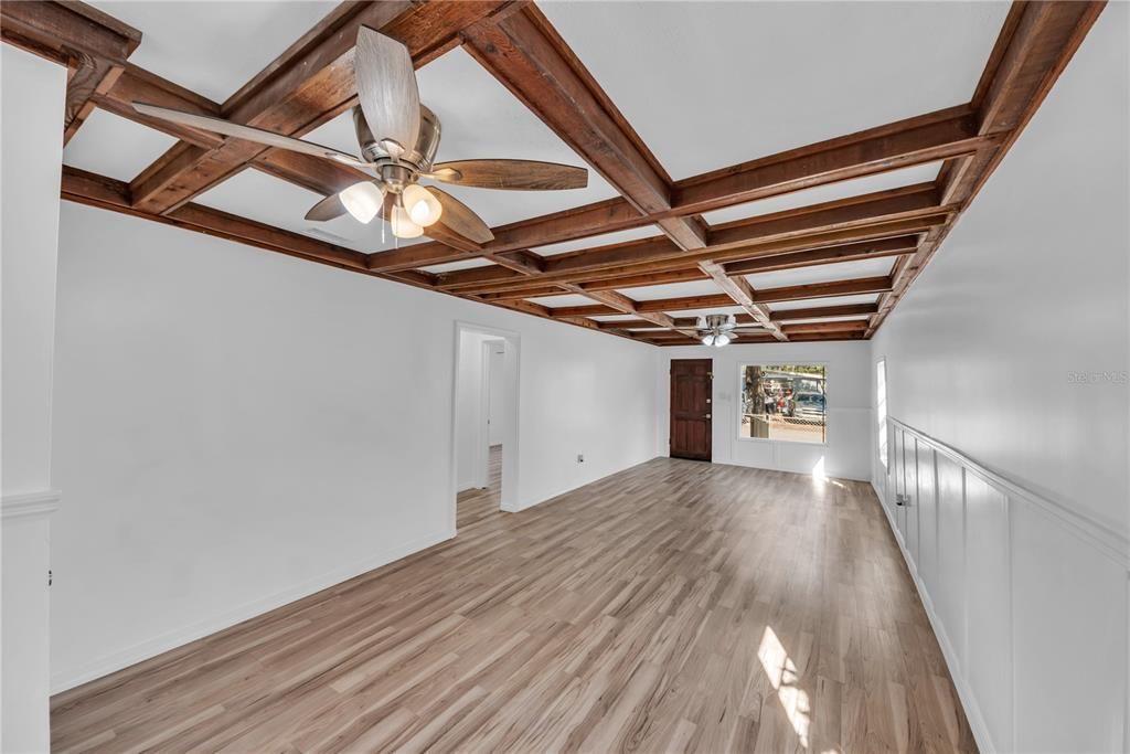 En Venta: $315,000 (4 camas, 2 baños, 1434 Pies cuadrados)