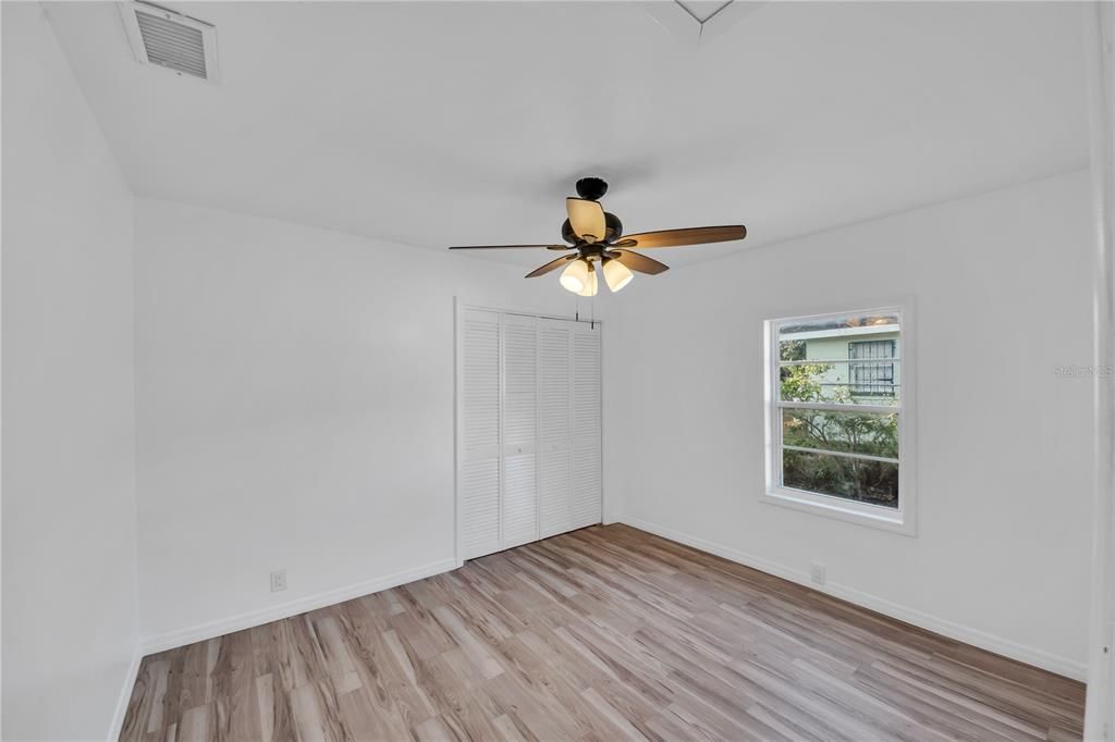 En Venta: $315,000 (4 camas, 2 baños, 1434 Pies cuadrados)