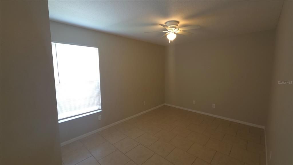 For Sale: $384,900 (4 beds, 2 baths, 2592 Square Feet)