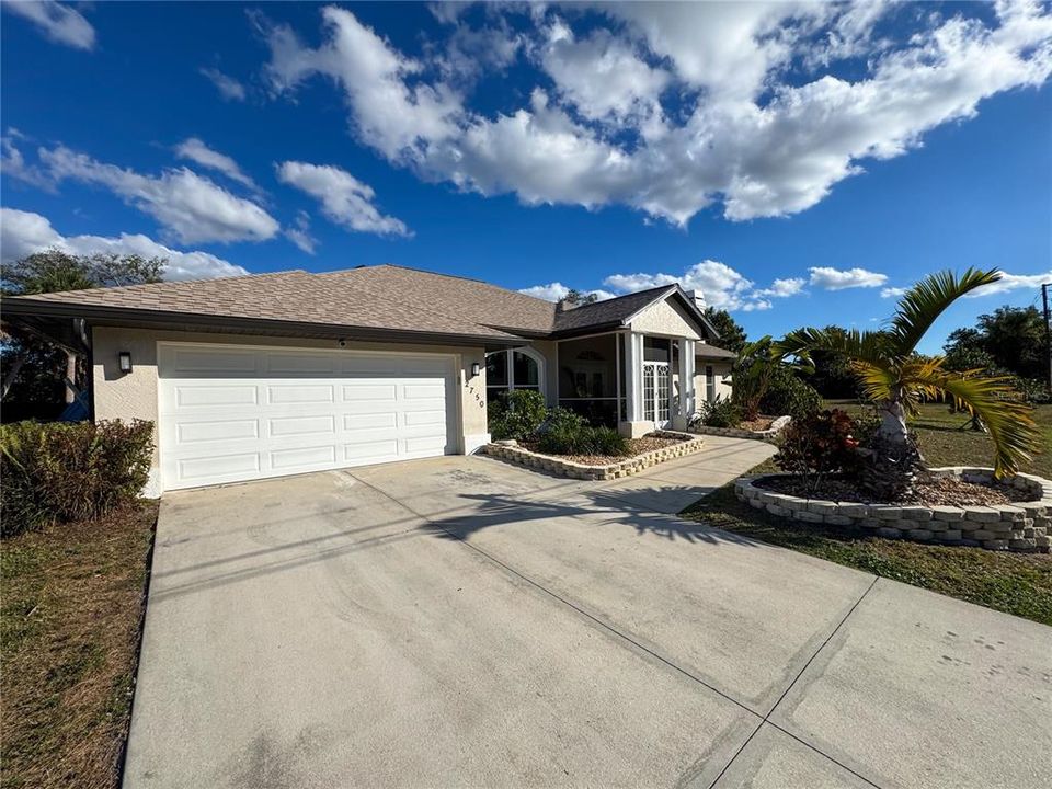 En Venta: $799,000 (3 camas, 2 baños, 2184 Pies cuadrados)