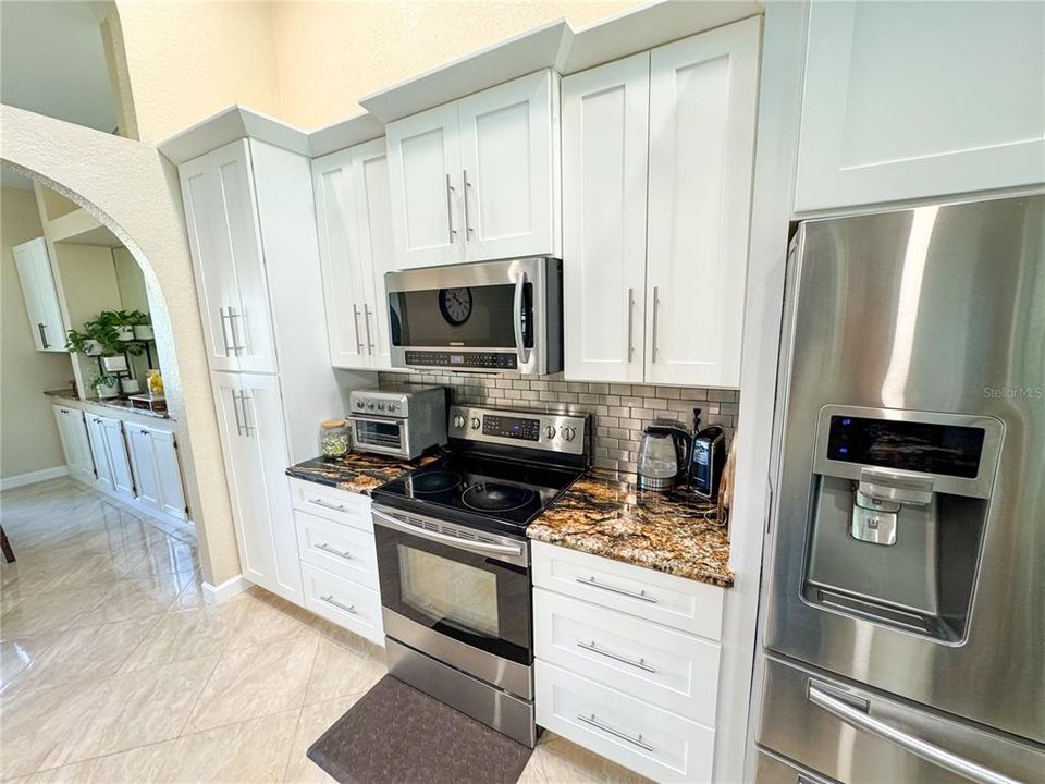 En Venta: $799,000 (3 camas, 2 baños, 2184 Pies cuadrados)