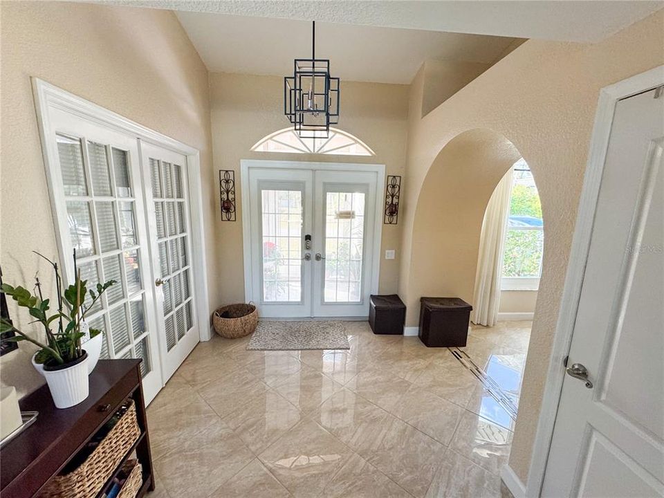 En Venta: $799,000 (3 camas, 2 baños, 2184 Pies cuadrados)