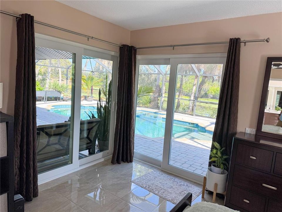 En Venta: $799,000 (3 camas, 2 baños, 2184 Pies cuadrados)