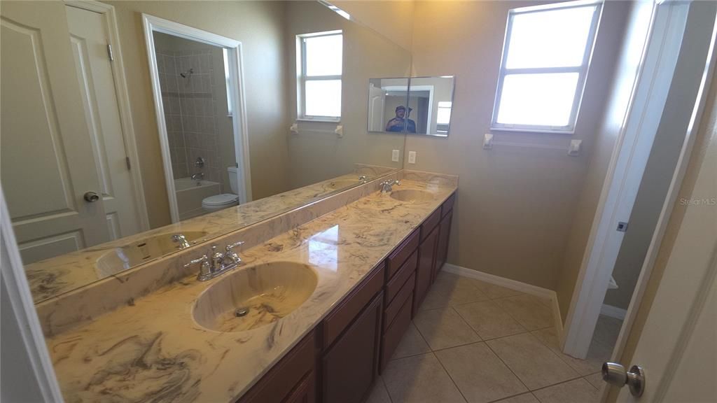 For Sale: $759,900 (5 beds, 3 baths, 3966 Square Feet)