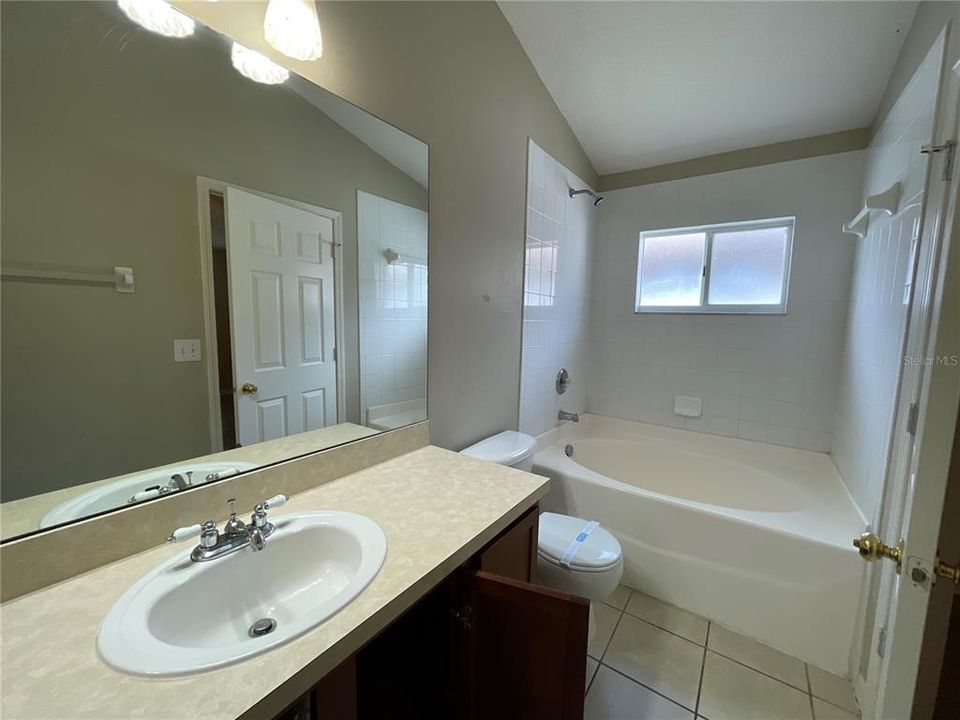 For Sale: $279,900 (3 beds, 2 baths, 1496 Square Feet)