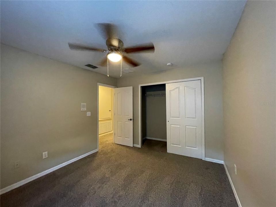 На продажу: $429,900 (3 спален, 2 ванн, 2671 Квадратных фут)