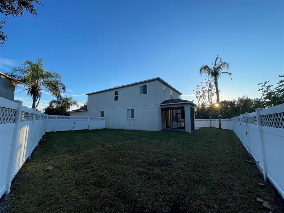 На продажу: $429,900 (3 спален, 2 ванн, 2671 Квадратных фут)