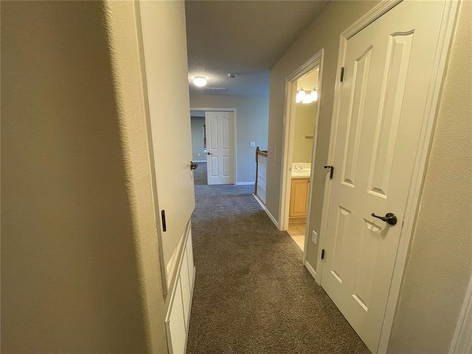 На продажу: $429,900 (3 спален, 2 ванн, 2671 Квадратных фут)