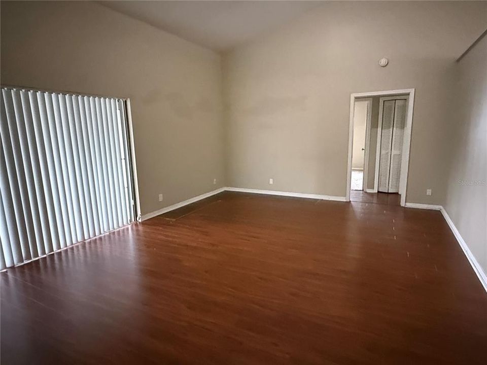 На продажу: $549,900 (4 спален, 2 ванн, 2398 Квадратных фут)