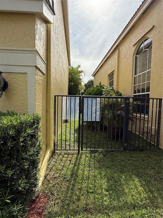 For Sale: $599,900 (4 beds, 2 baths, 2104 Square Feet)