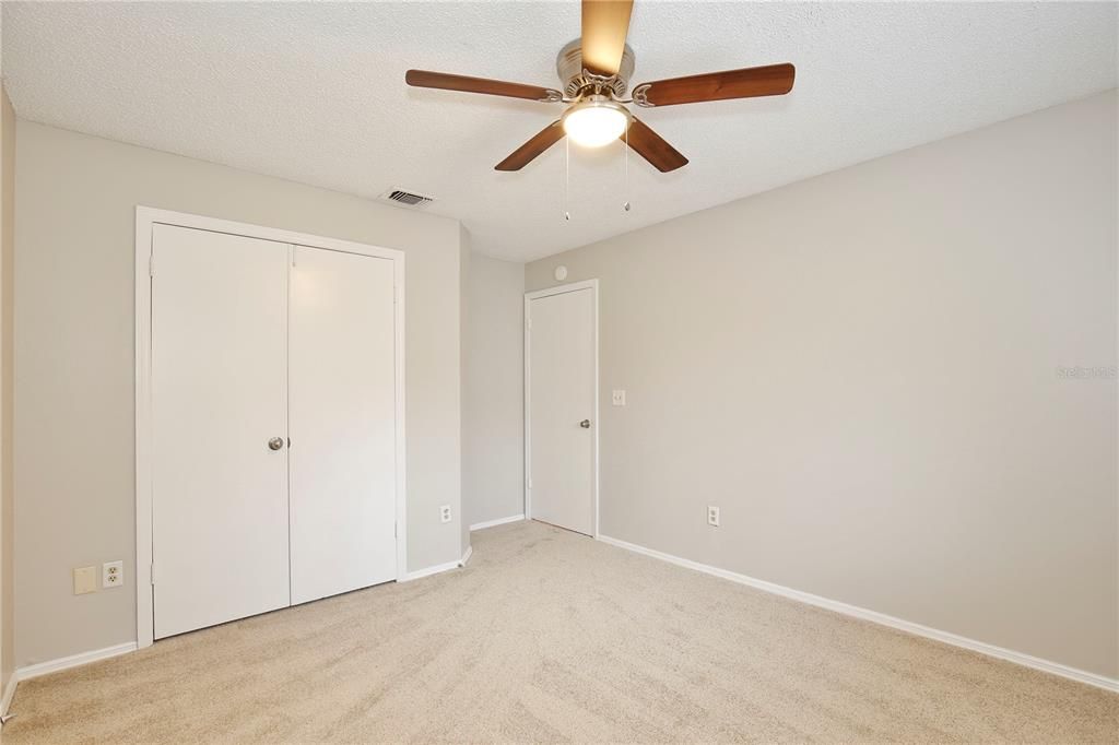 出租: $2,395 (4 贝兹, 3 浴室, 2092 平方英尺)