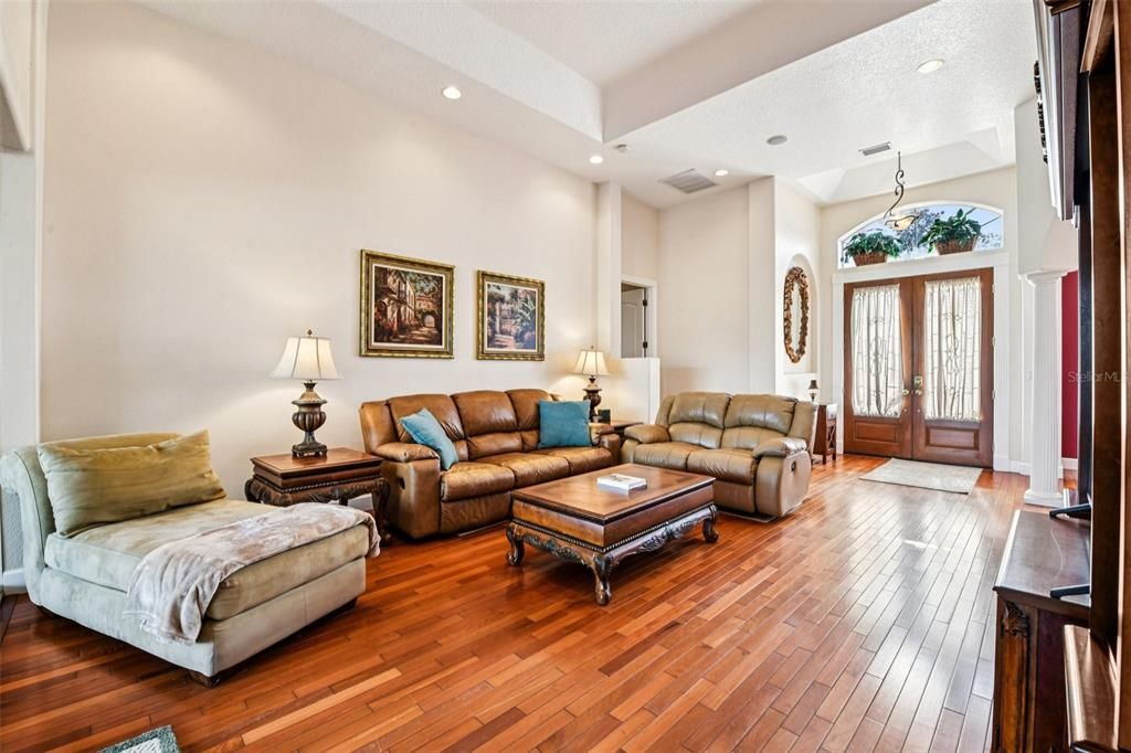 For Sale: $1,095,000 (4 beds, 3 baths, 2980 Square Feet)