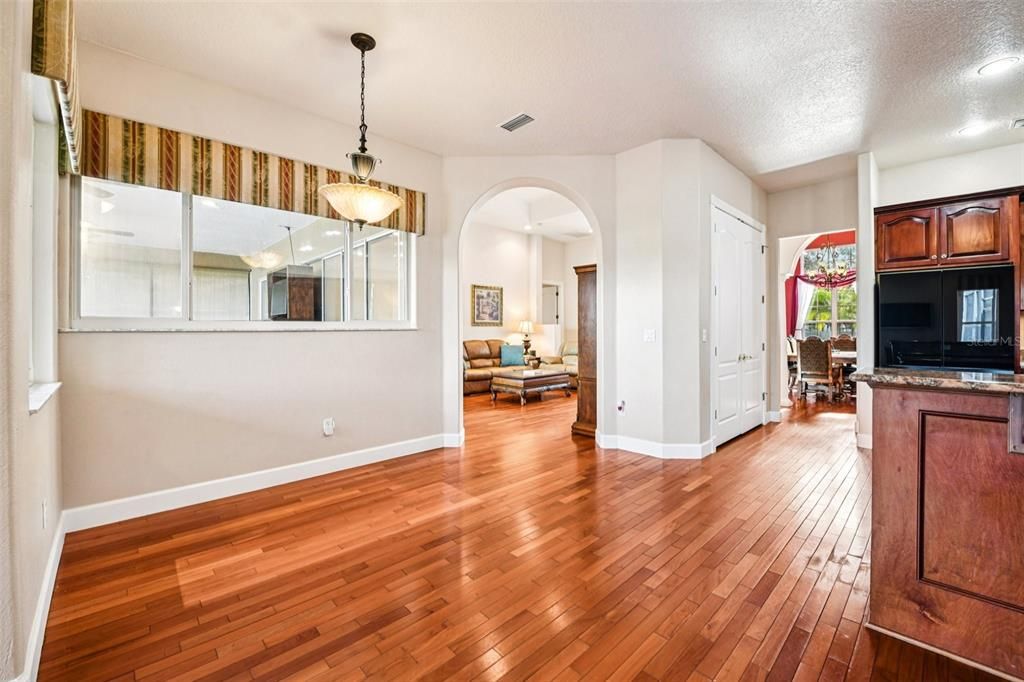 For Sale: $1,095,000 (4 beds, 3 baths, 2980 Square Feet)